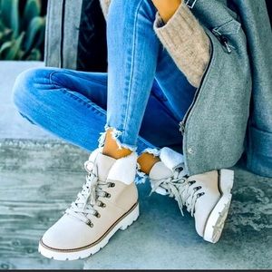 Grady Sherpa Vegan Suede Lace Up Boot - Size 8 Vici Oasis Society